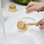 Wooden and Sisal Dish Brush with 2 Pieces Replacement Brush Heads - Image 5